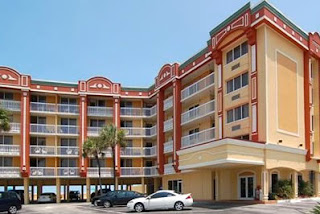 Comfort Inn & Suites Oceanfront Hotel