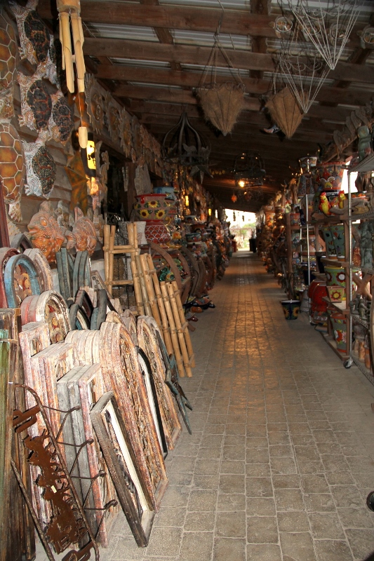 Southern Blue Traveler POTTERY RANCH Marble Falls, TX