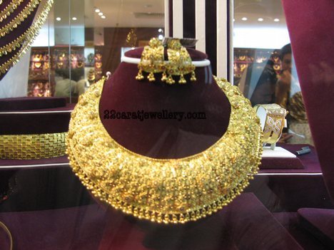 gold pakistani bridal necklace ara vanki heavy designs emeralds pearls paired carat chokers studded rubys checkout matching