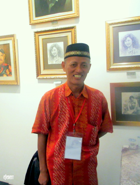 Tarungkap! Ternyata Orang Ini Yang Selama Ini Melukis Uang Rupiah Yang