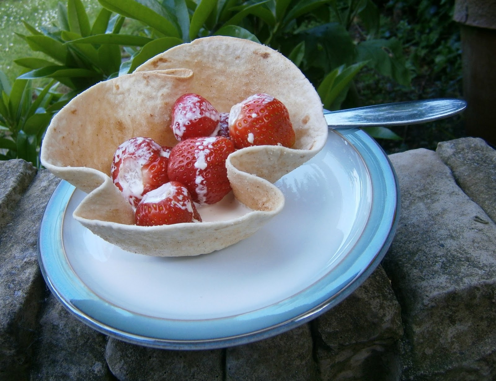 Marie's Bakehouse How to make edible tortilla dessert bowls