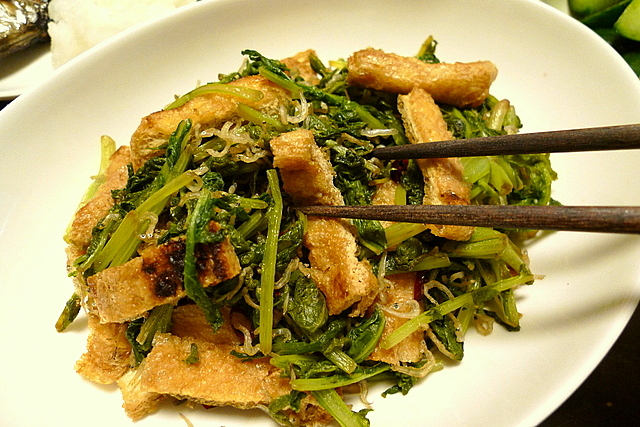 おっさんひとり飯 旧サイト 油揚げと中抜き菜のじゃこ炒め