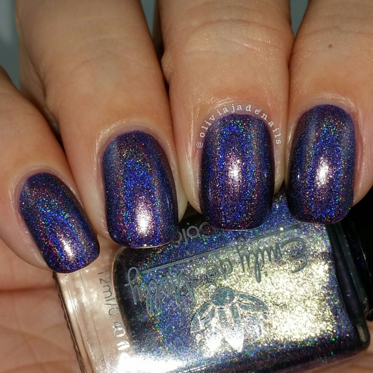 Emily de Molly Diffused Dawn swatched by Olivia Jade Nails