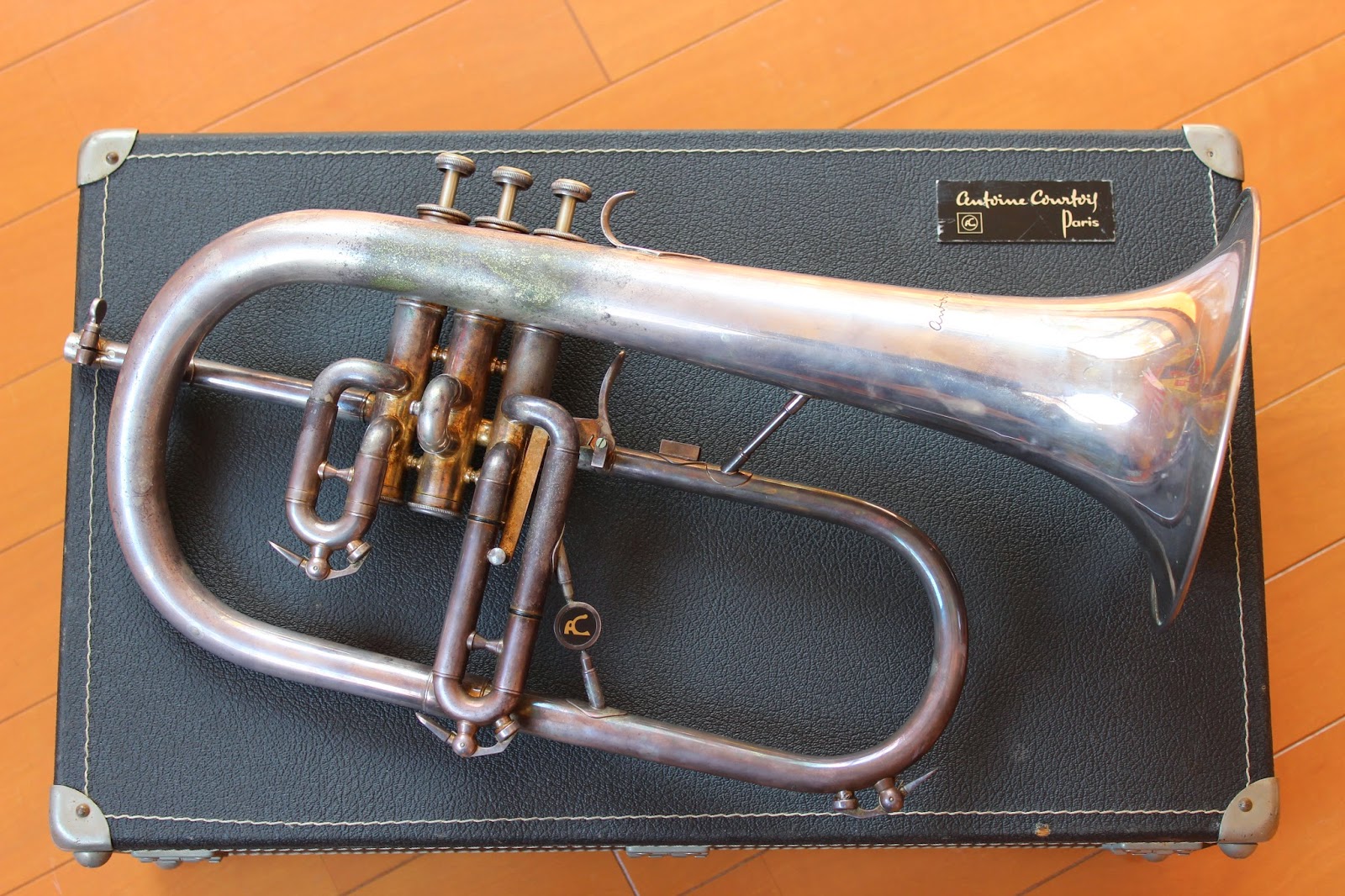 ラッパのとうちゃん Antoine Courtois (Flugelhorn)