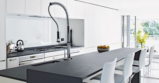 5 Cocinas en Blanco y Negro