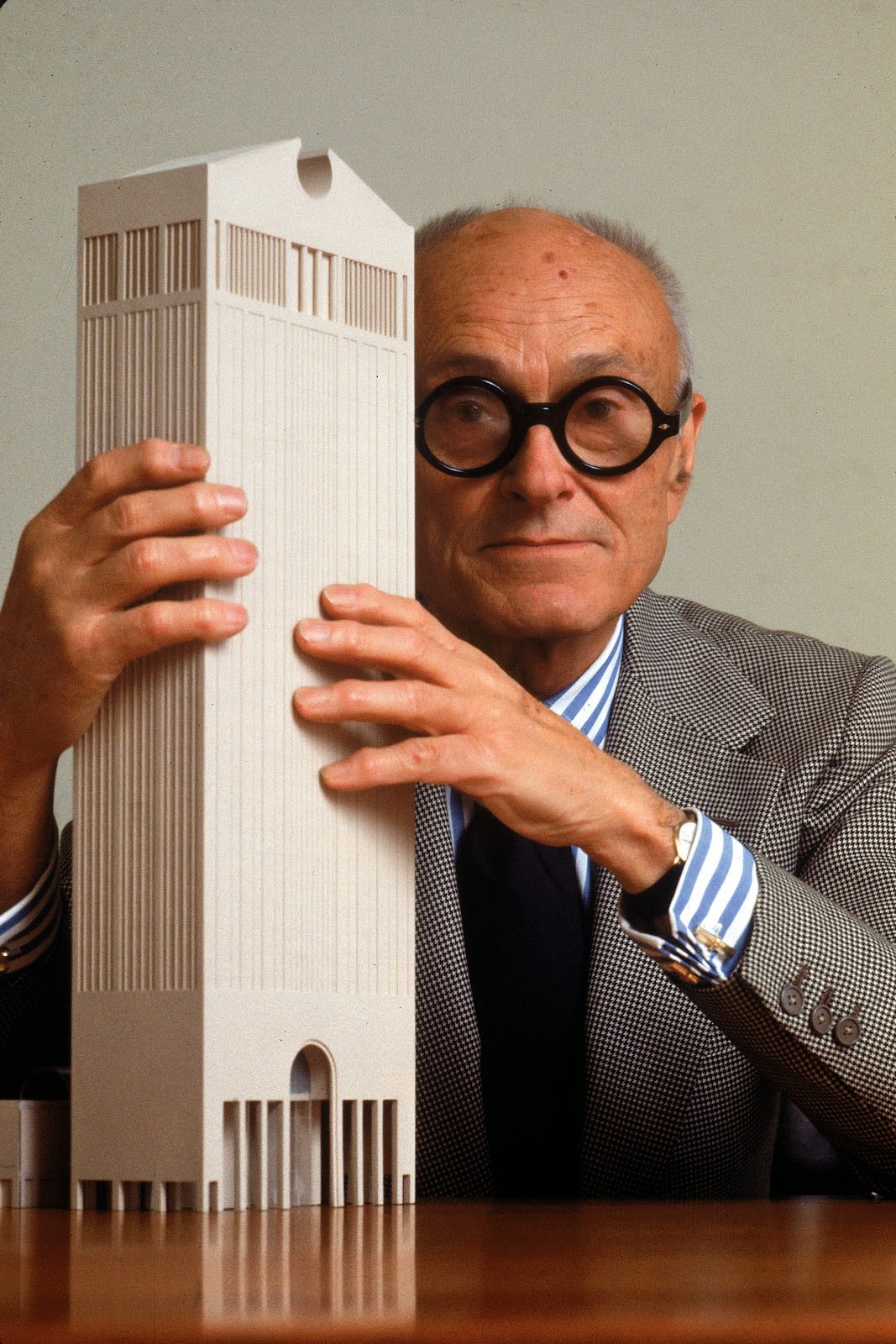 Philip Johnson Luis Barragan