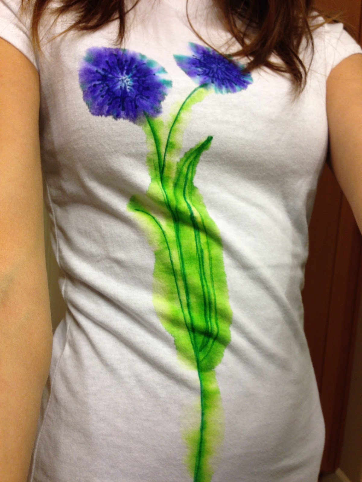 the laurel crowned DIY Watercolor TShirt {using SHARPIES}