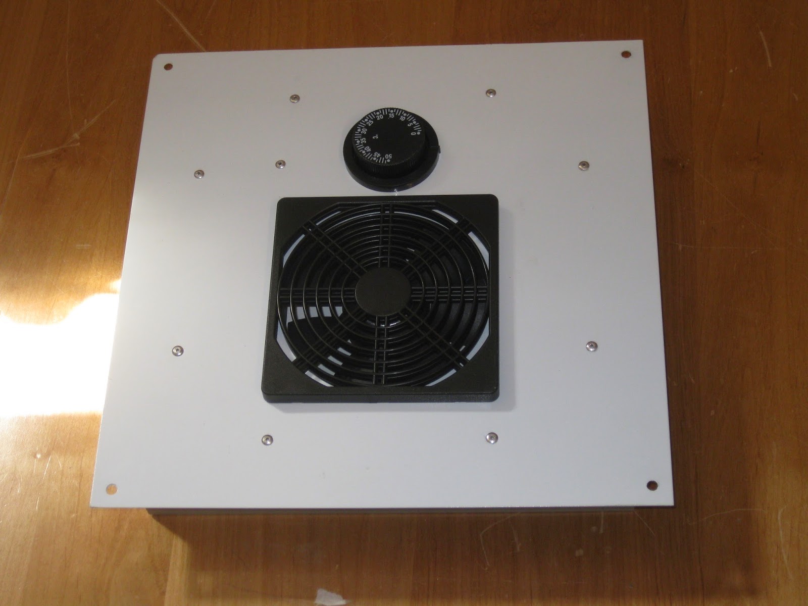 Solar Thermostatic Ventilator Fan Vent Greenhouses Attic RV Boat Camper