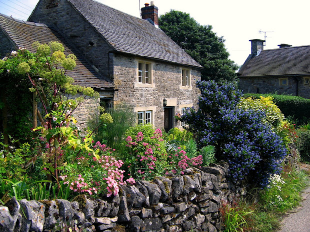joyful cottage inspire monday