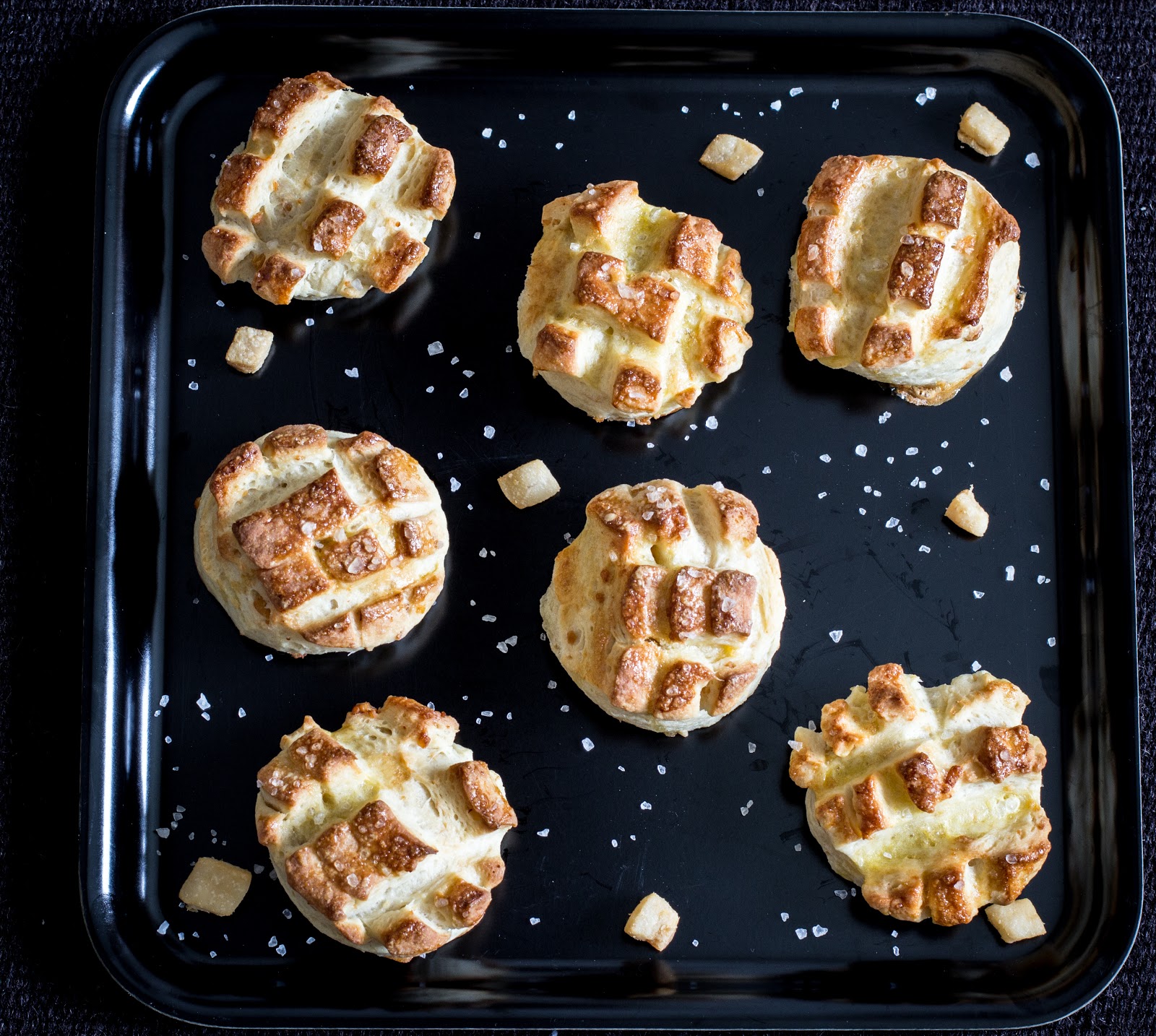 bake your slovak roots / slovenské korene Pork Rind Biscuits
