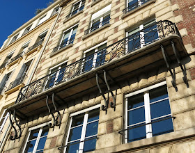 Balcon entre le 42 et 50 quai des Orfèvres à Paris