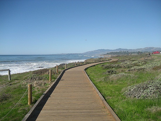 Cambria Moonstone Beach