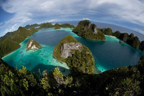 Wisata Raja Ampat Papua