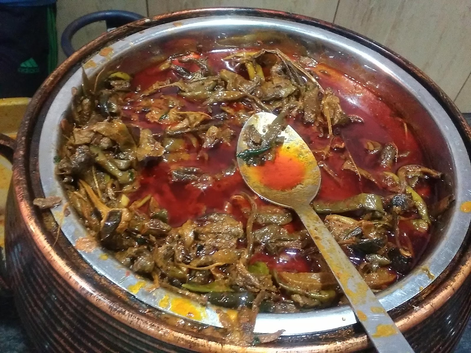 CHINAR SHADE COMMON VEGETARIAN DISHES COOKED BY KASHMIRI PANDITS IN