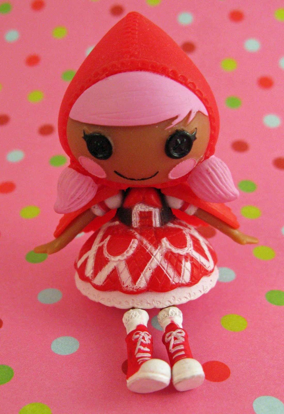 lalaloopsy scarlet riding hood