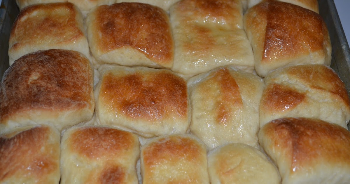 Mom's Fridge Honey Butter Dinner Rolls (Bread Machine)