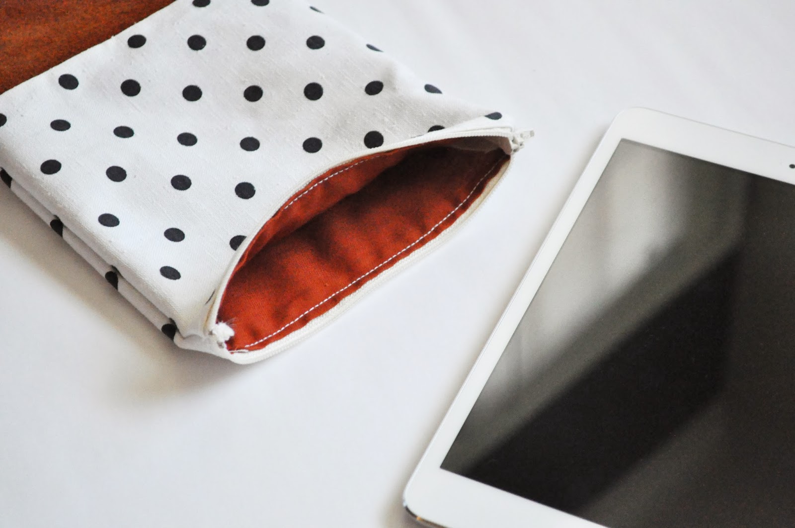 Pie N' the Sky M A K E ipad pouch