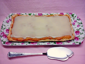 Tartaleta de Frambuesa con Almendra y Glaseado de Vainilla.