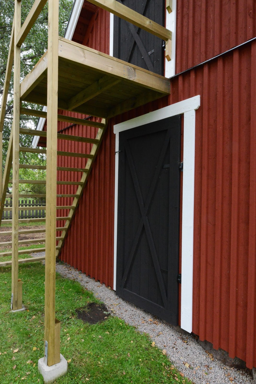 Add: design / anna stenberg / lantligt på svanängen: ladan börjar ...