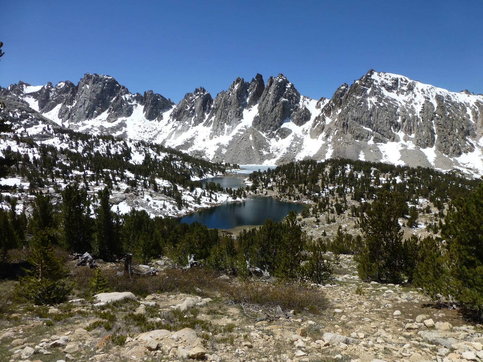 View towards Kearsarge Pinnacles, from the way up to the pass