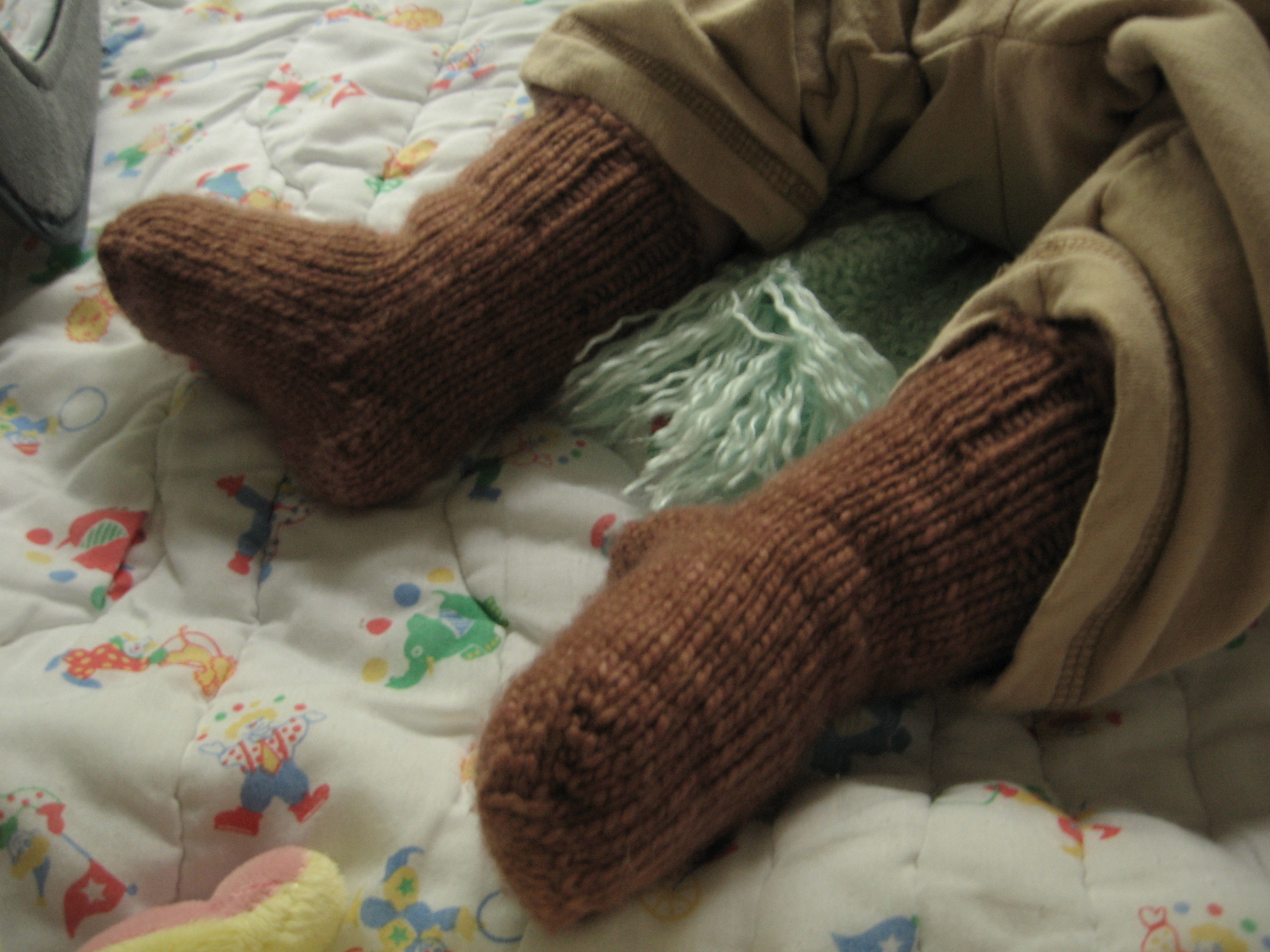 bitter buffalo fiberworks winterproof baby socks and bacon mac & cheese