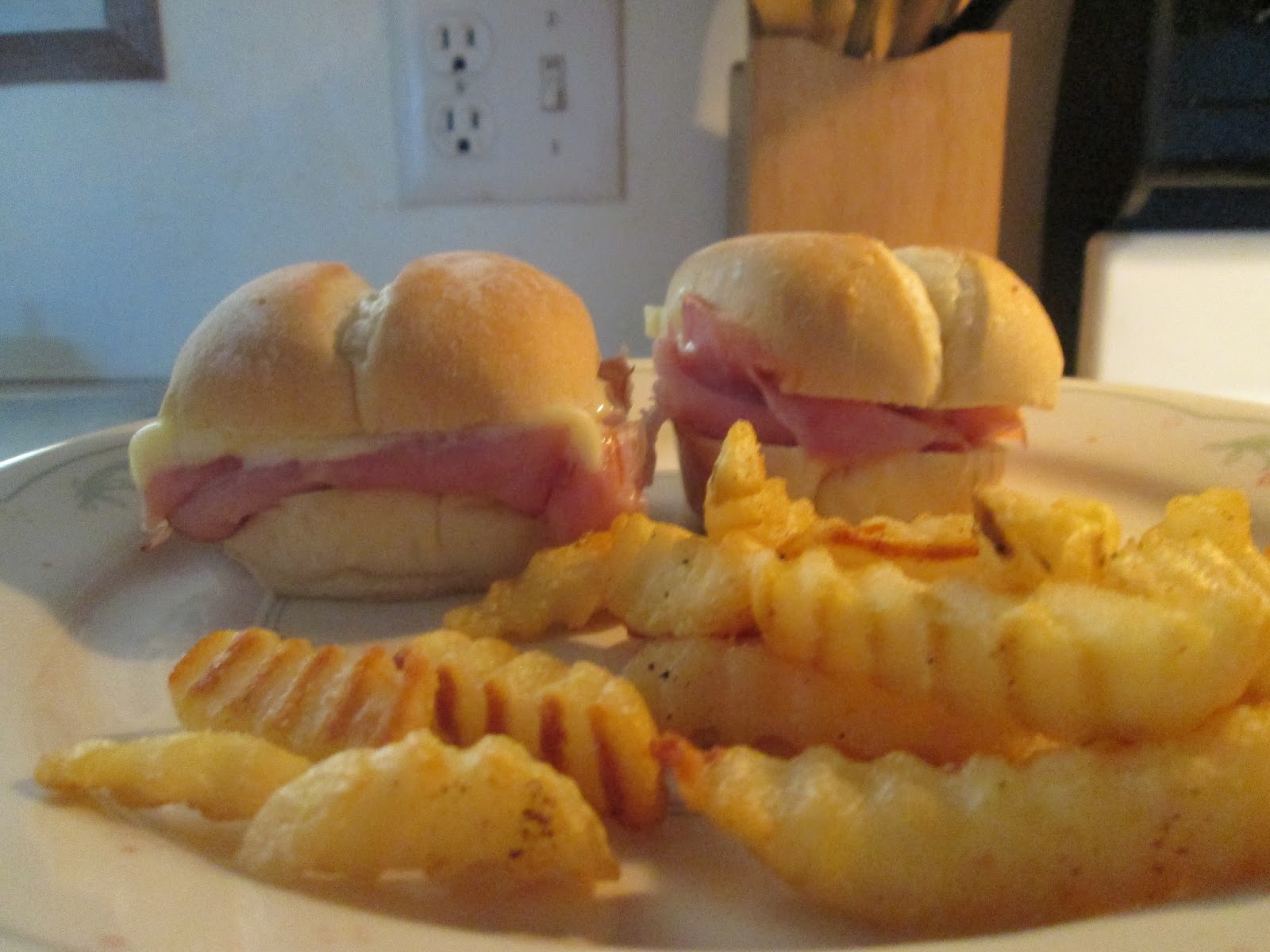 Diab2Cook Arby's Ham and Cheese Sliders and Baked Crinkle Fries