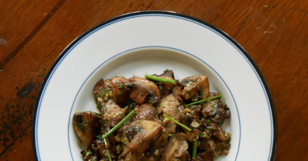 Bake and Baste: Meaty Pan-Roasted Mushrooms
