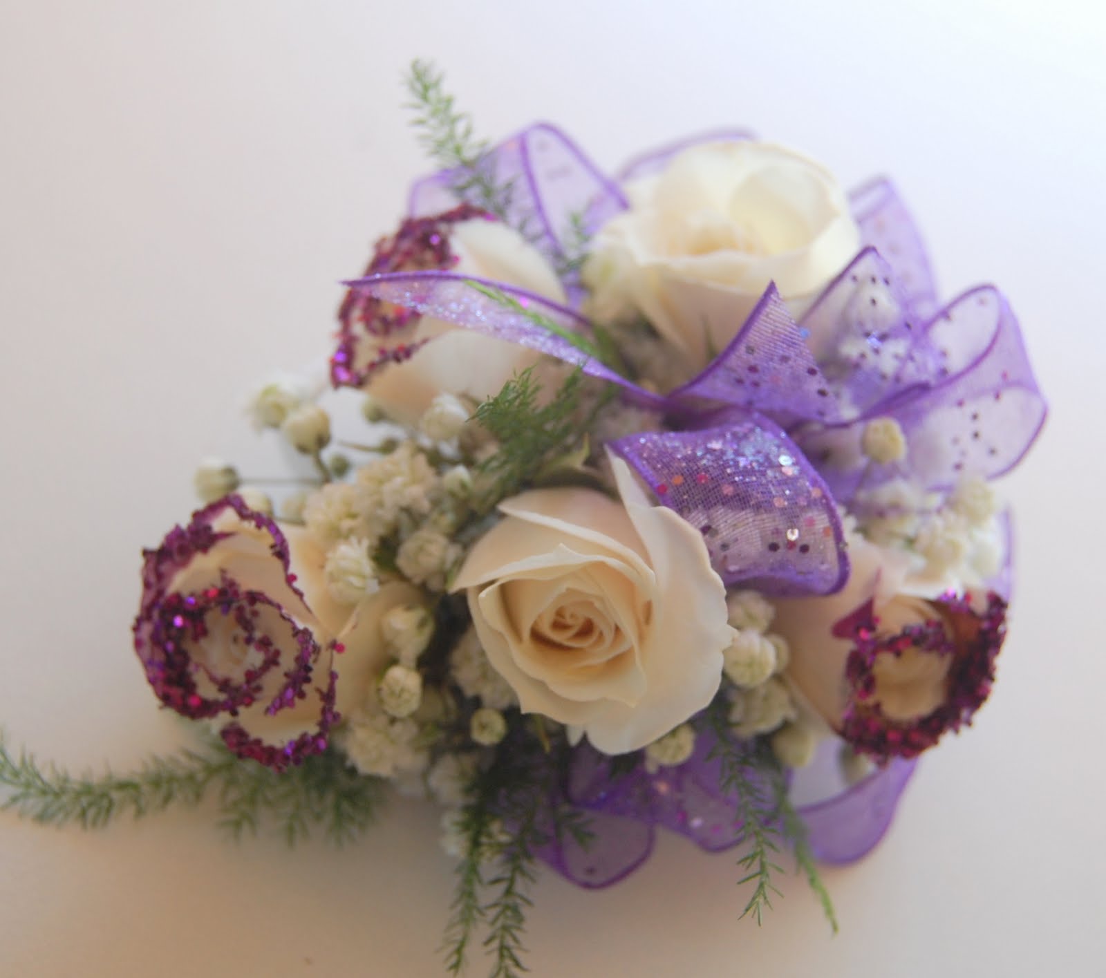 Prom Flowers Add some *ZING* to Your Prom Flowers!