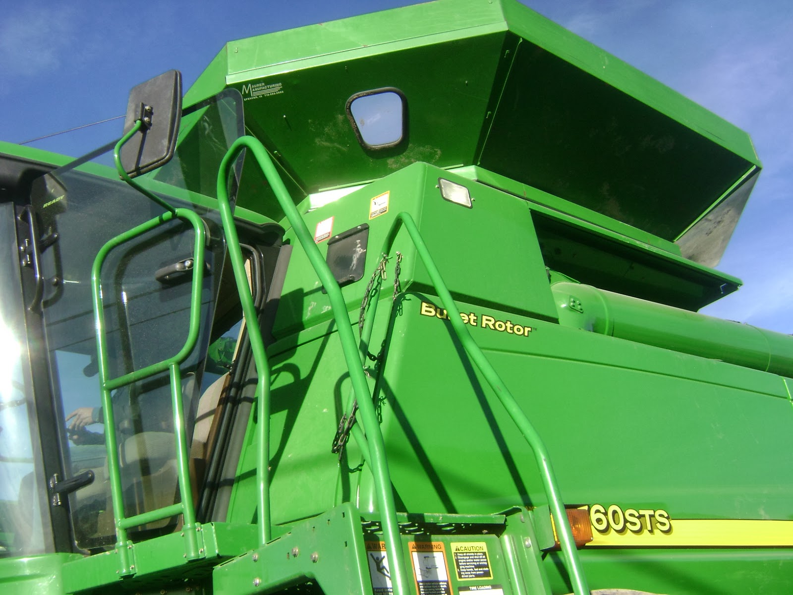 MAQUINARIA AGRICOLA INDUSTRIAL Trilladora John Deere 9760 sts Bullet