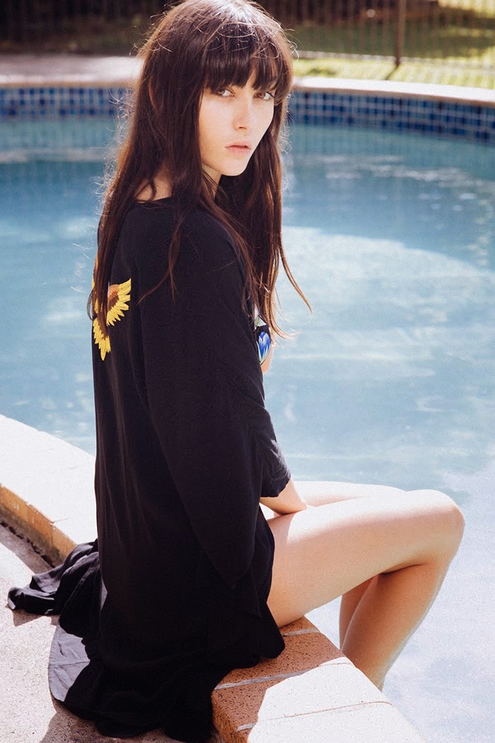 Amilita the label Run in the Shadows