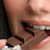 Δείτε τι ακριβώς παθαίνουν οι γυναίκες όταν τρώνε... σοκολάτα 