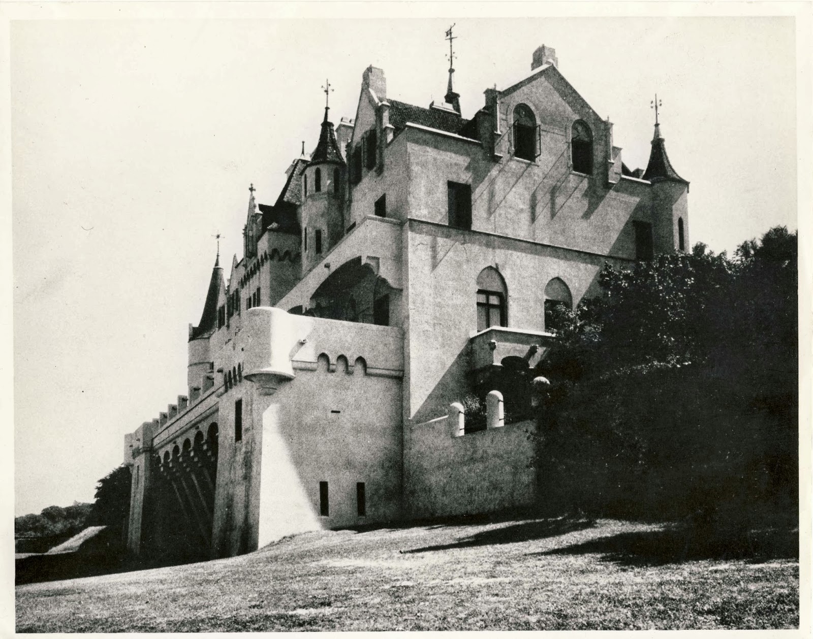 Old Long Island 'Beacon Towers'