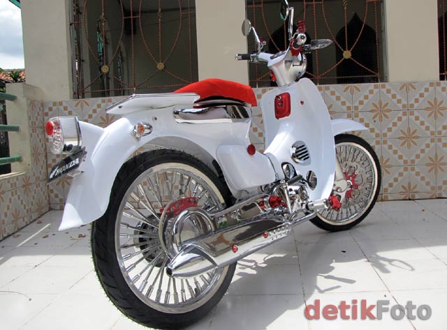 Modifikasi Motor Honda C70 Freewaremini