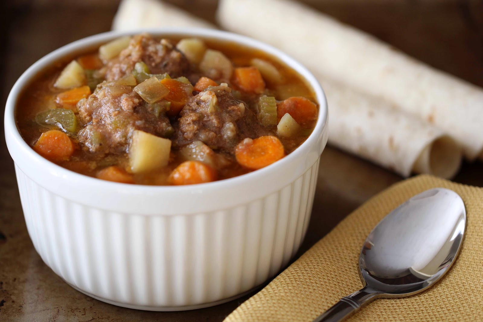 37 Cooks Slow Cooker Albondigas