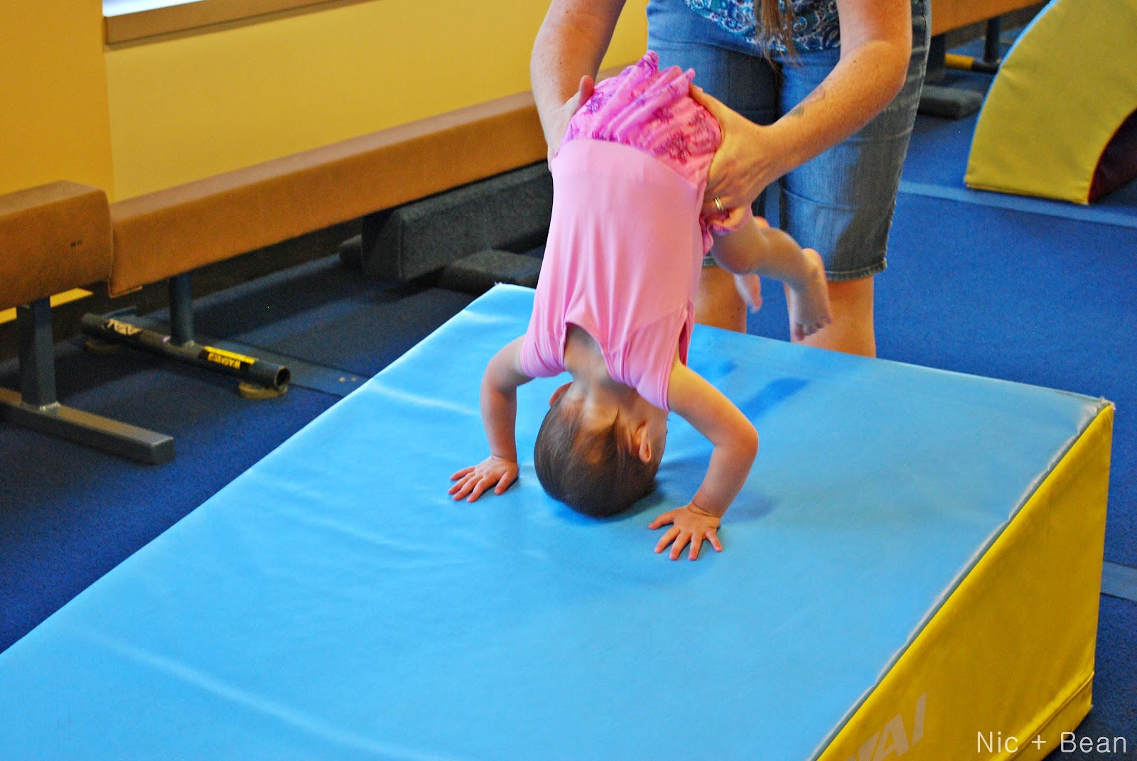 Bean and Bug Bean's 1st Gymnastics class