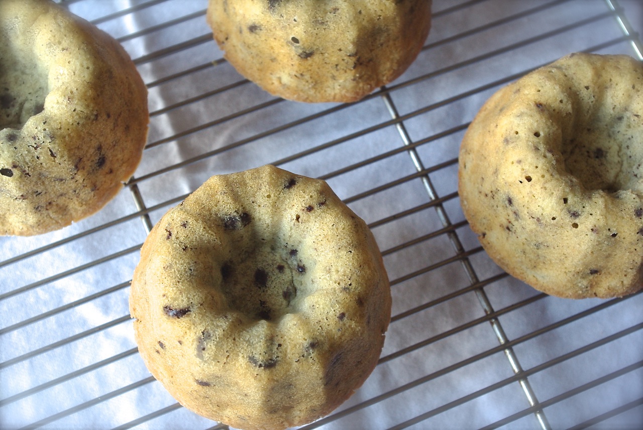 Luv'n Spoonfuls Whole Wheat Chocolate Chip Cake