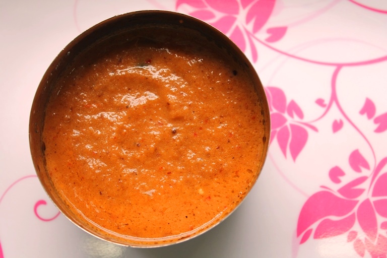 Chettinad Onion Kara Chutney Recipe / Kara Chutney Recipe / Spicy Red