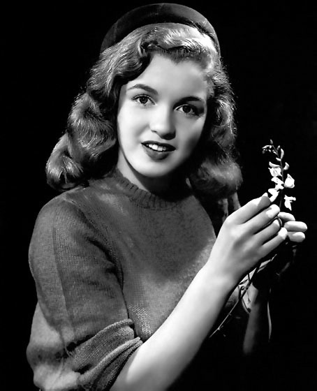Jennifer Aniston: Marilyn Monroe Childhood Pictures