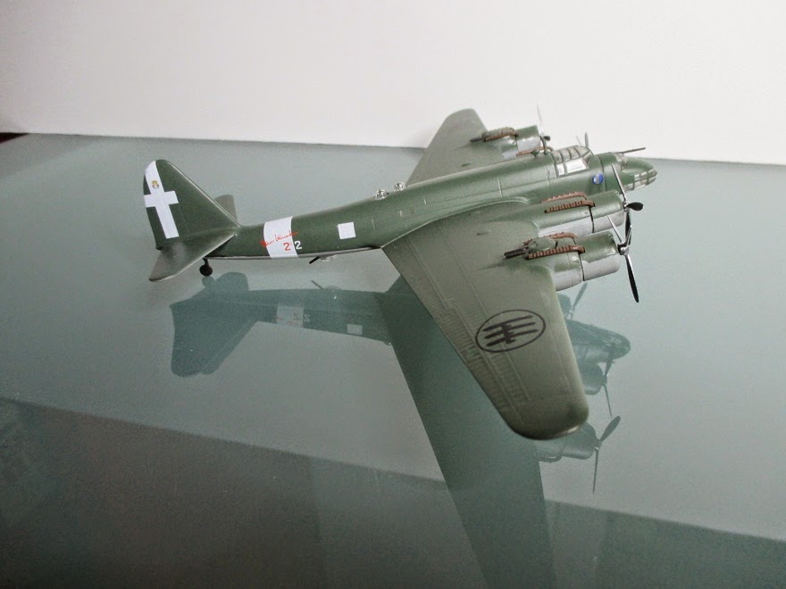 1/144 airbattle 1/144 Piaggio P.108 by Altaya (Ixo)