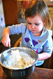 Vet School Widow | Cooking with a toddler: Pizza Vet School Widow | Cooking with a toddler: Pizza