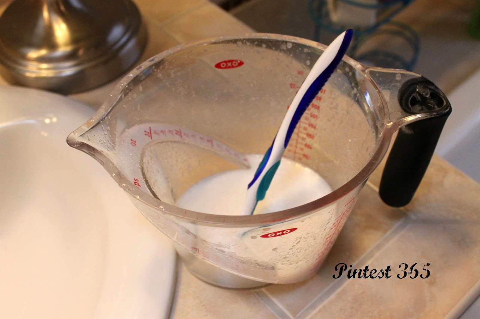 Pintest 365. Day 82 OxiClean Mixture to Clean Grout (fail).