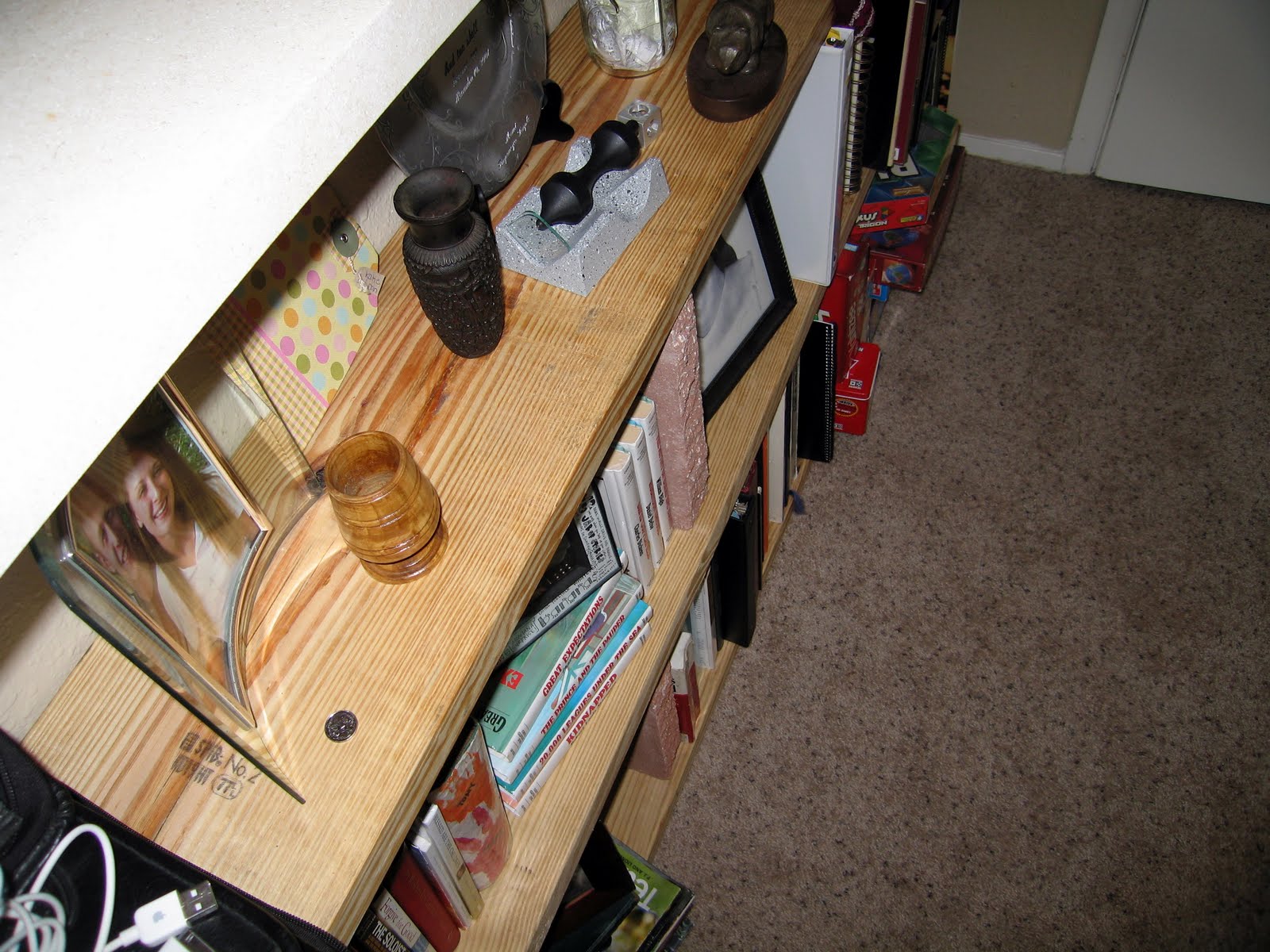 Candidly Kate ˚tutorial˚ Easy (sturdy) Apartment Shelving