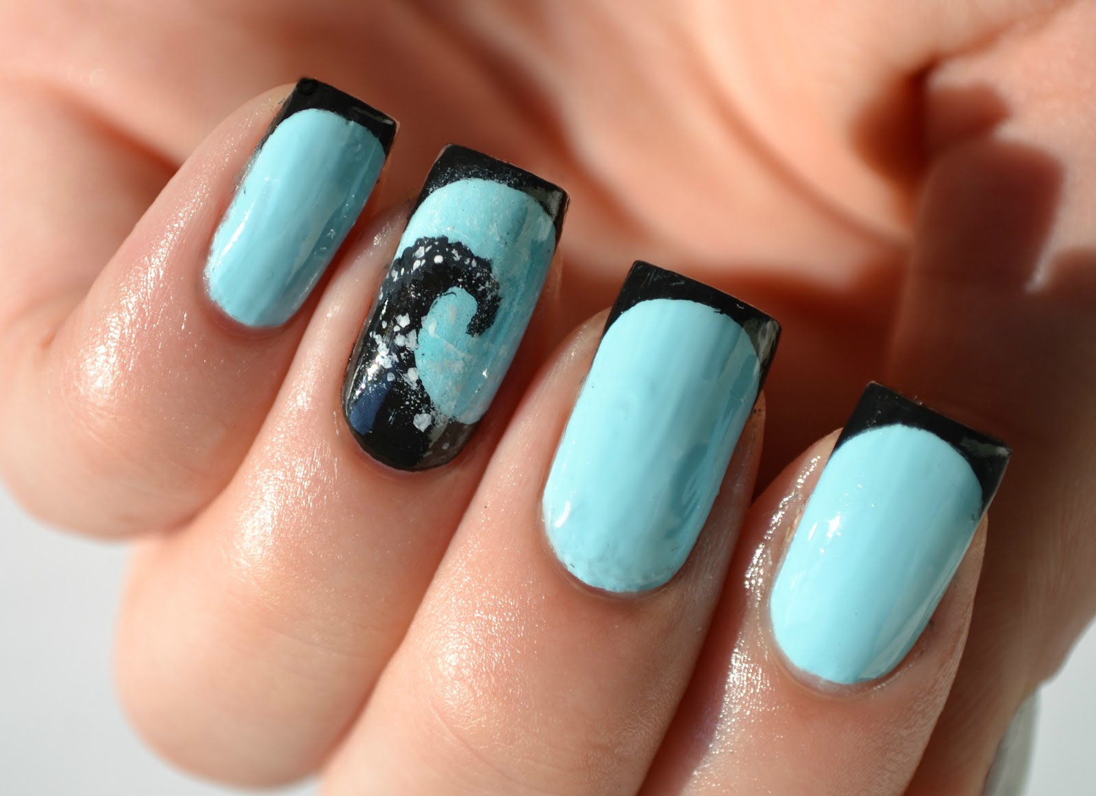 Starfish on the Beach: 31 Day Nail Art Challenge --- Day 5, Blue