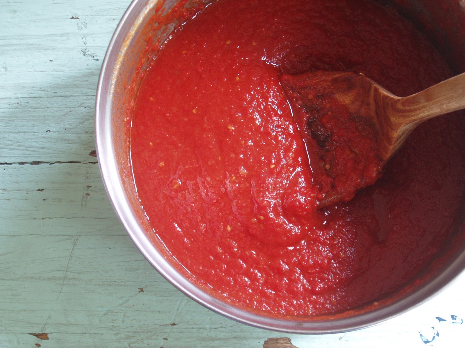 Melbourne Seasonal Eating Slow Cooked Tomato Sauce