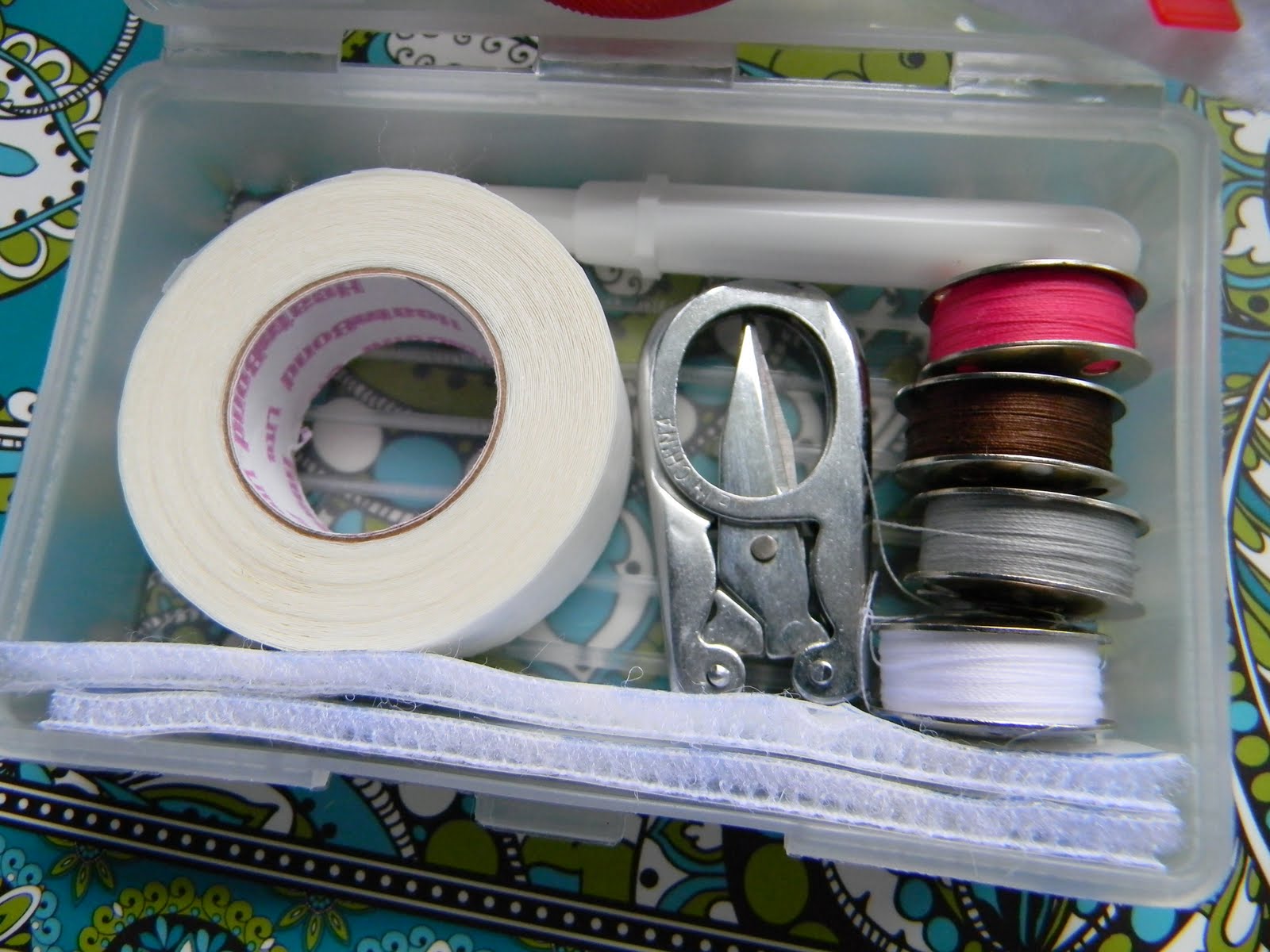 How to make a traveling sewing kit.