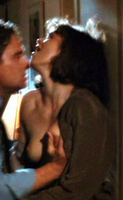 Jeanne+Tripplehorn+(11)