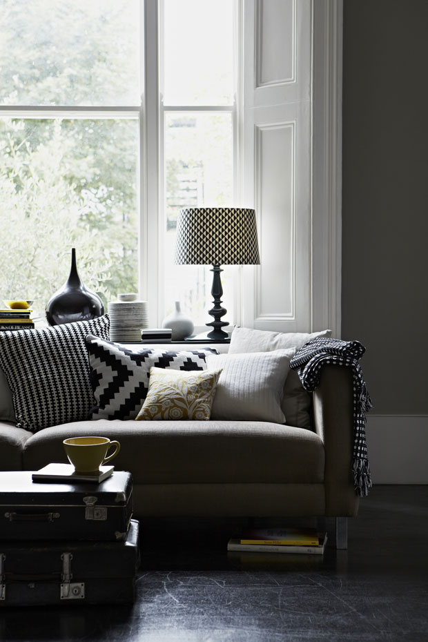 Simple Details ikea black & white pillows...