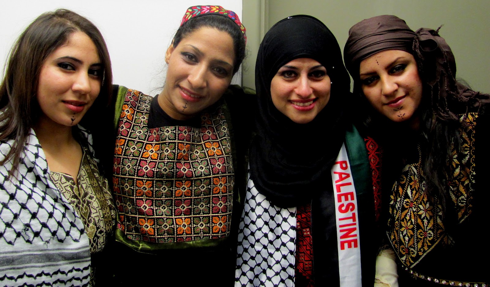 Palestinian women�s visit 2012 The Palestinian Day in