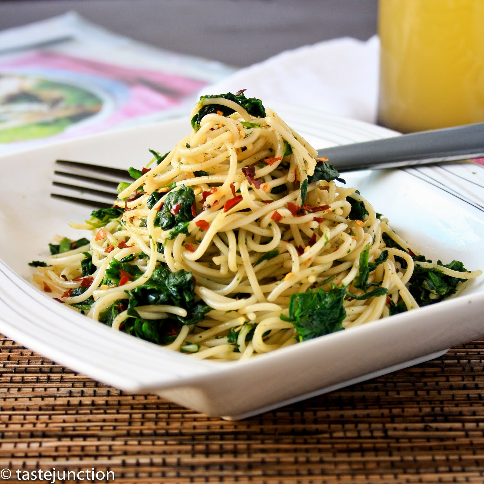 Go green with Spinach Spaghetti Taste Melanger