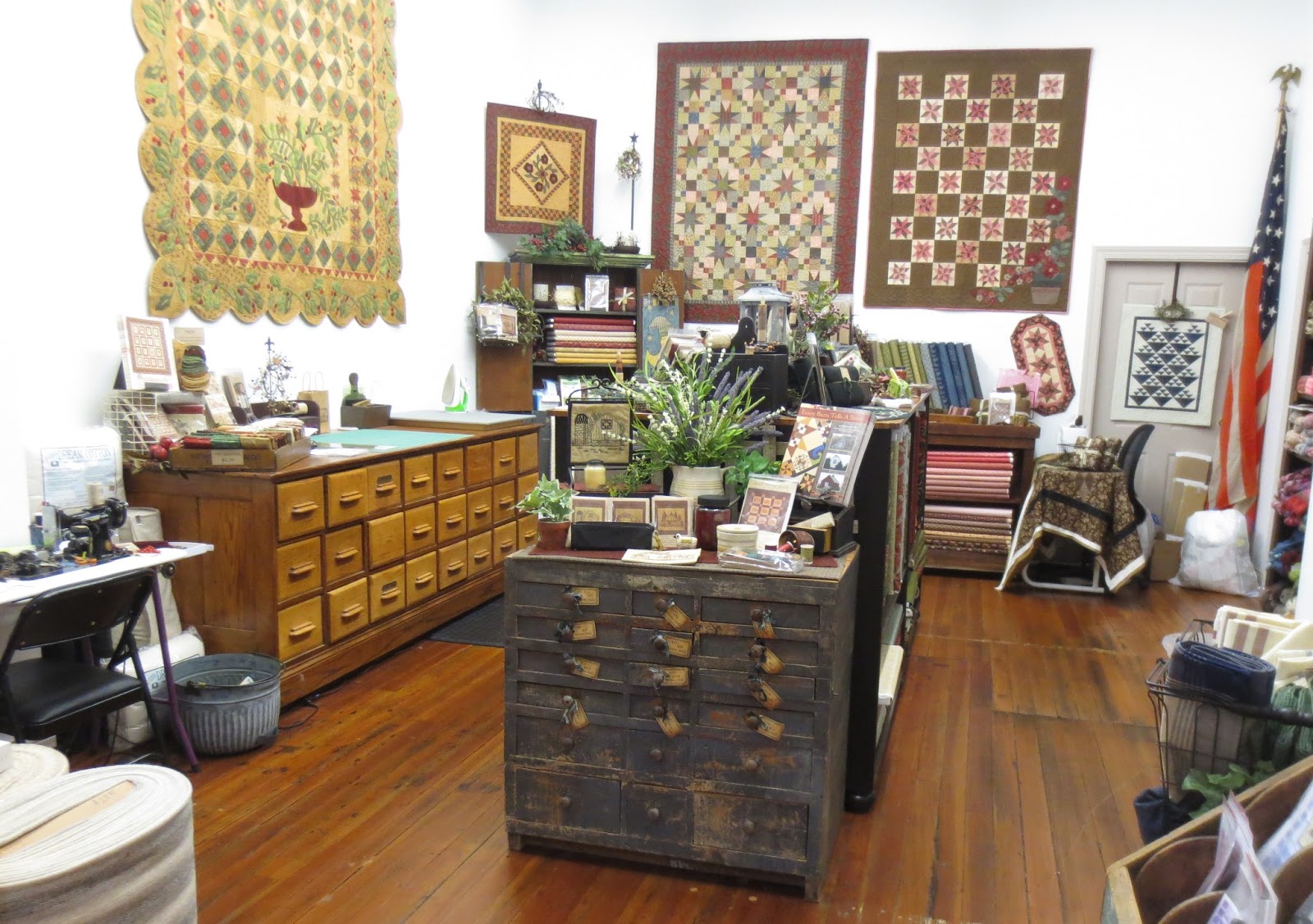 Kindred Quilts One day of driving, shopping, and laughing...